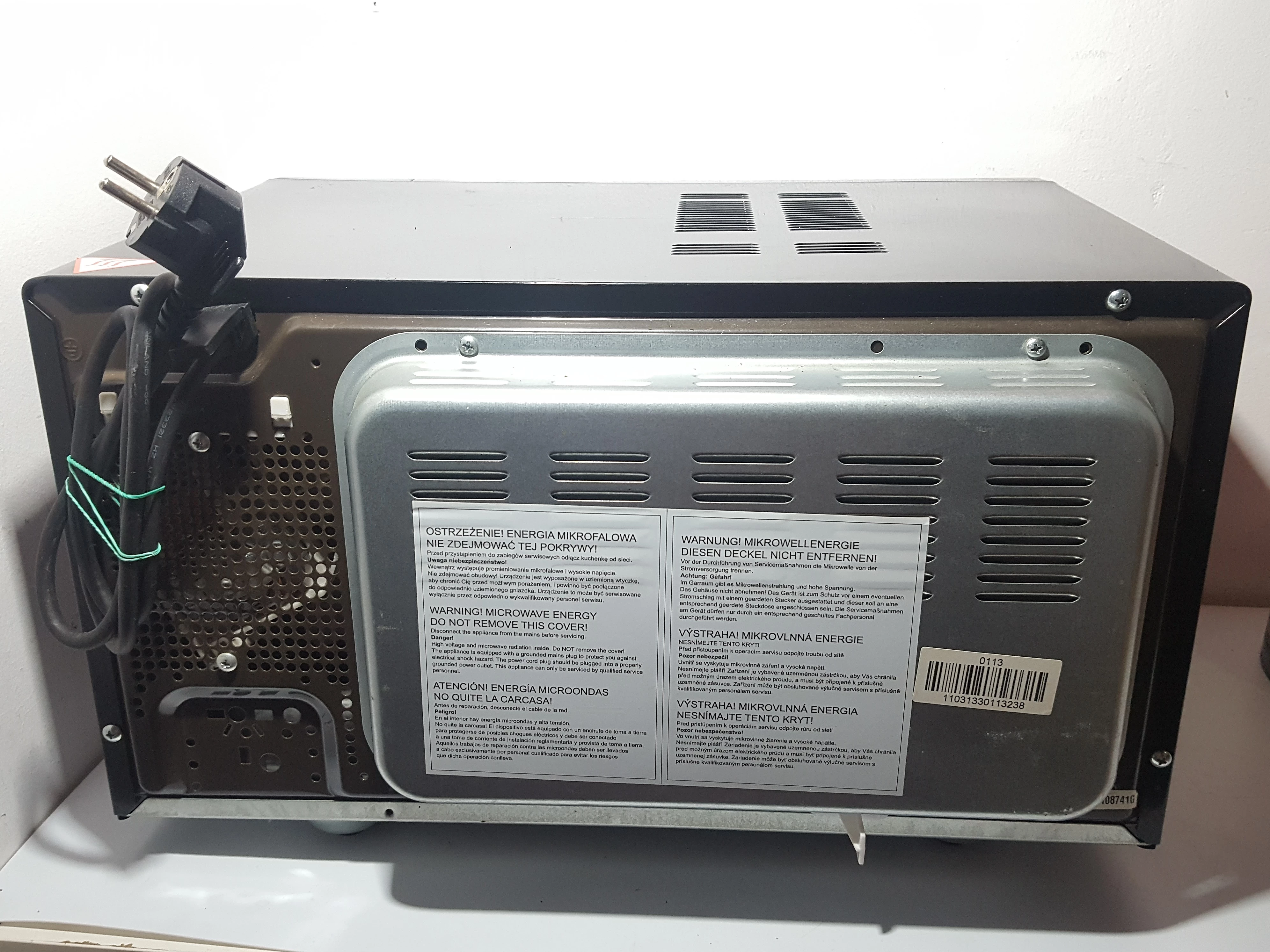 mikrofalowka-amica-amgf23e1gfb-moc-mikrofal-900