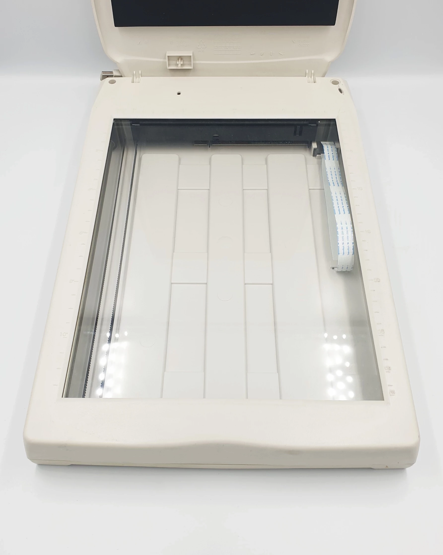 skaner-mustek-1200-ub-pudelko-marka-mustek