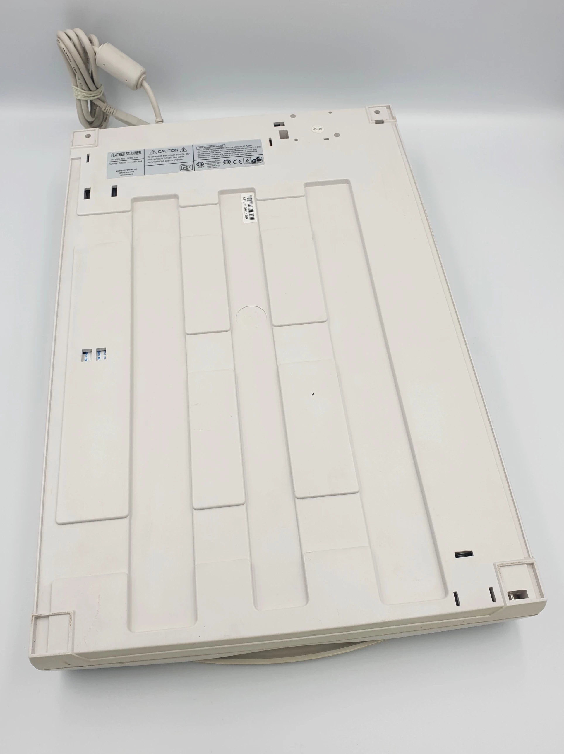 skaner-mustek-1200-ub-pudelko-model-1200-ub