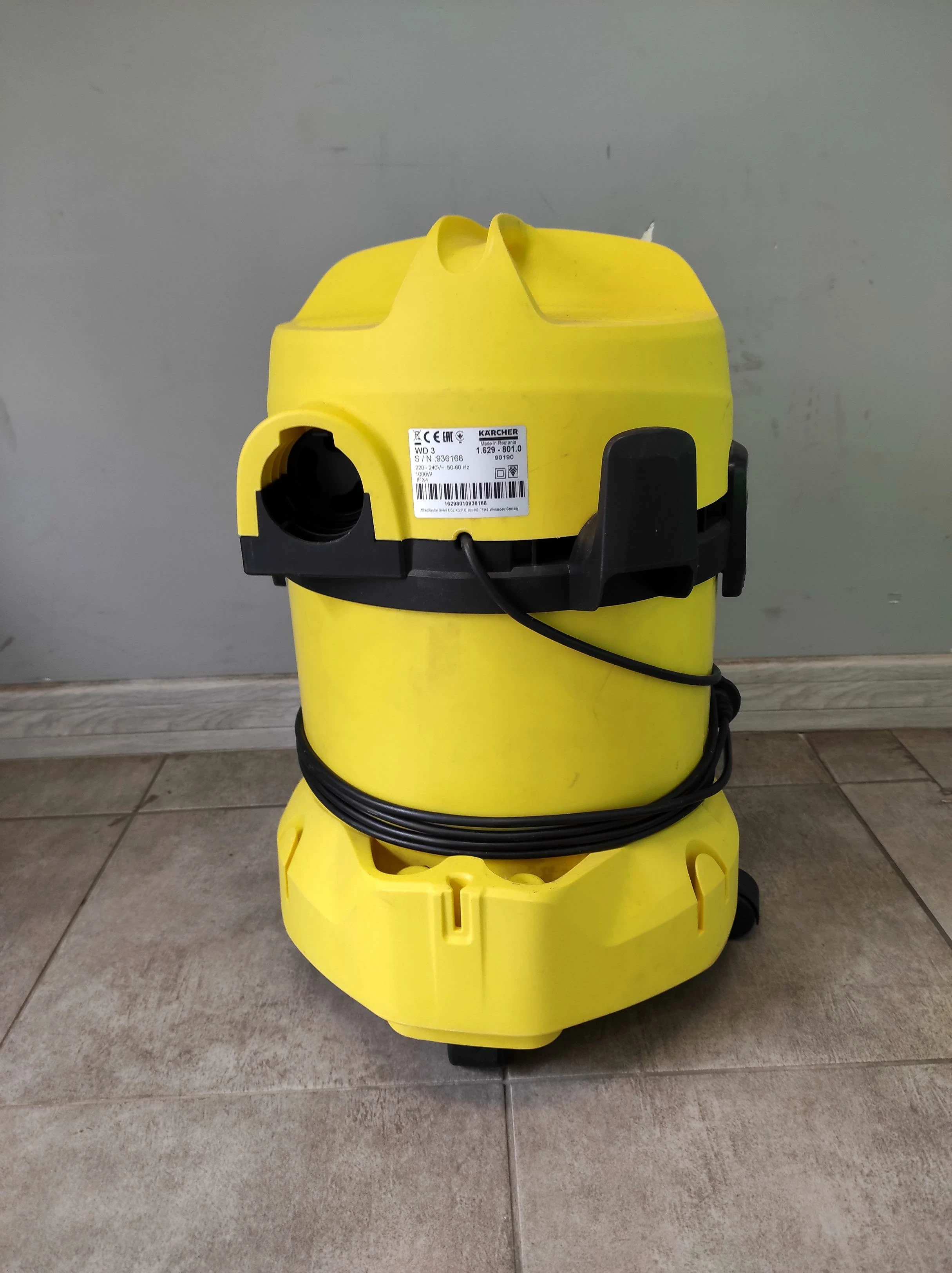 odkurzacz-przemyslowy-karcher-wd3-1000w-pojemnosc-zbiornika-19