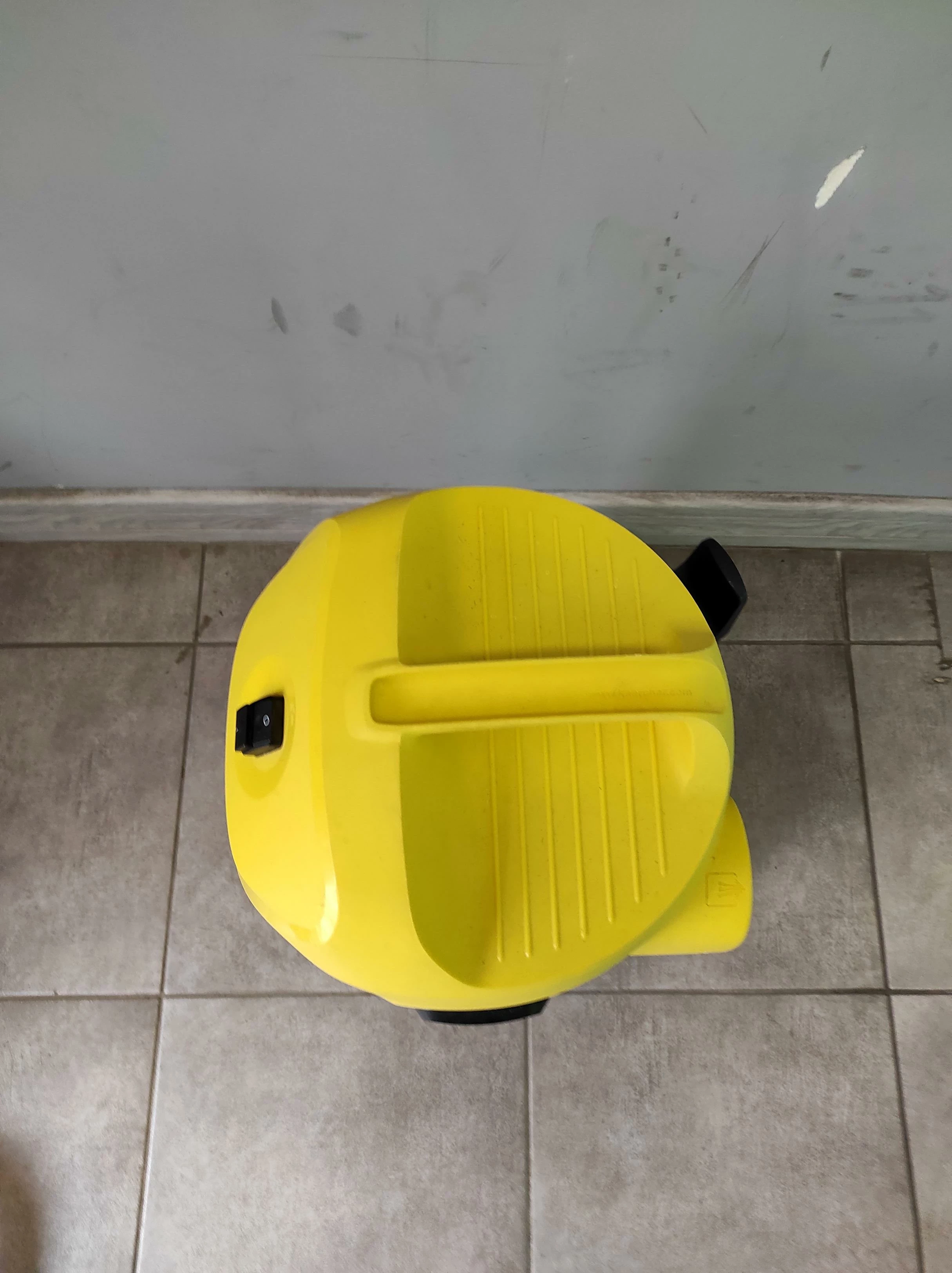 odkurzacz-przemyslowy-karcher-wd3-1000w-kalwaryjska-37-krakow-kotkiewicz-sj