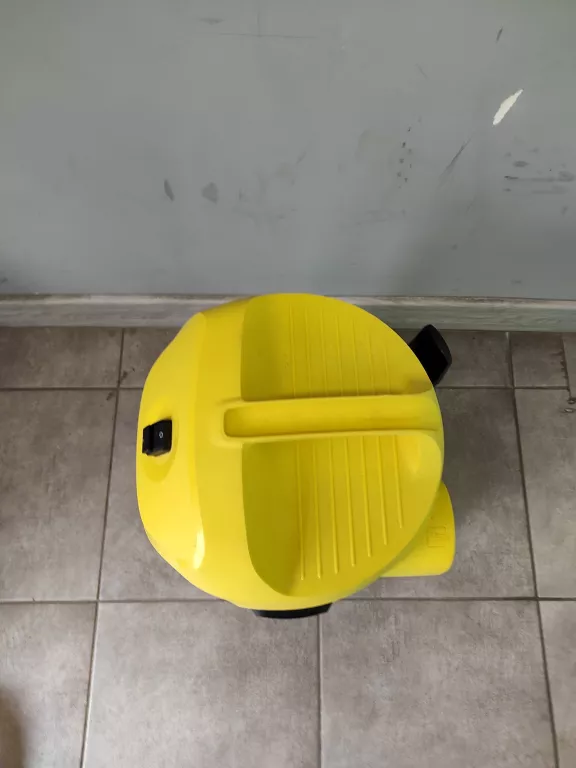 odkurzacz-przemyslowy-karcher-wd3-1000w-kalwaryjska-37-krakow-kotkiewicz-sj