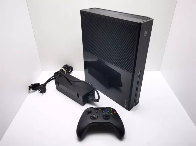 KONSOLA XBOX ONE 1 TB CZARNY ROZŁADOWANY PAD