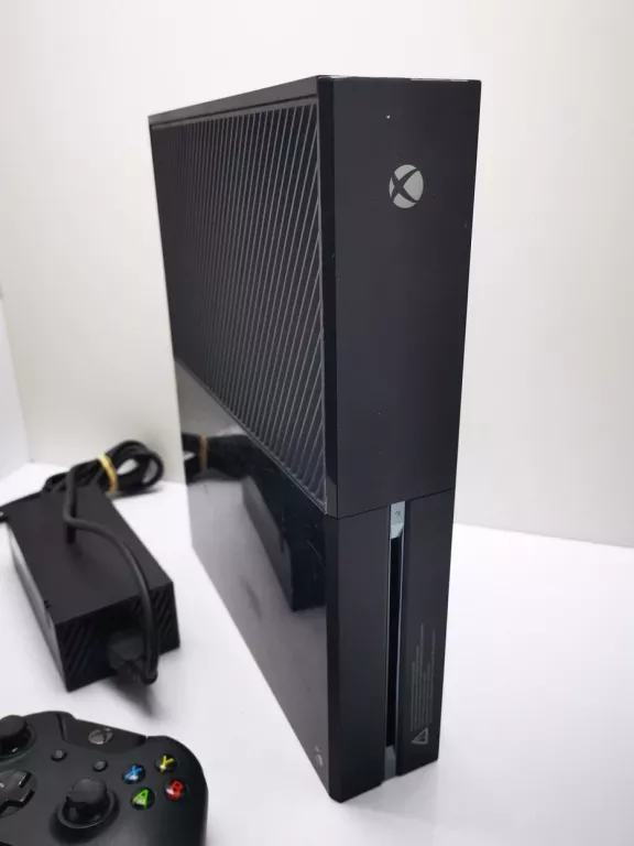 KONSOLA XBOX ONE 1 TB CZARNY ROZŁADOWANY PAD