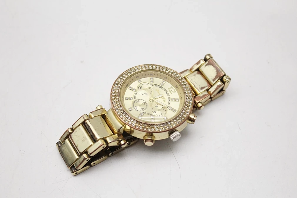 zegarek-louris-dore-daszynskiego-22-wroclaw-gracja