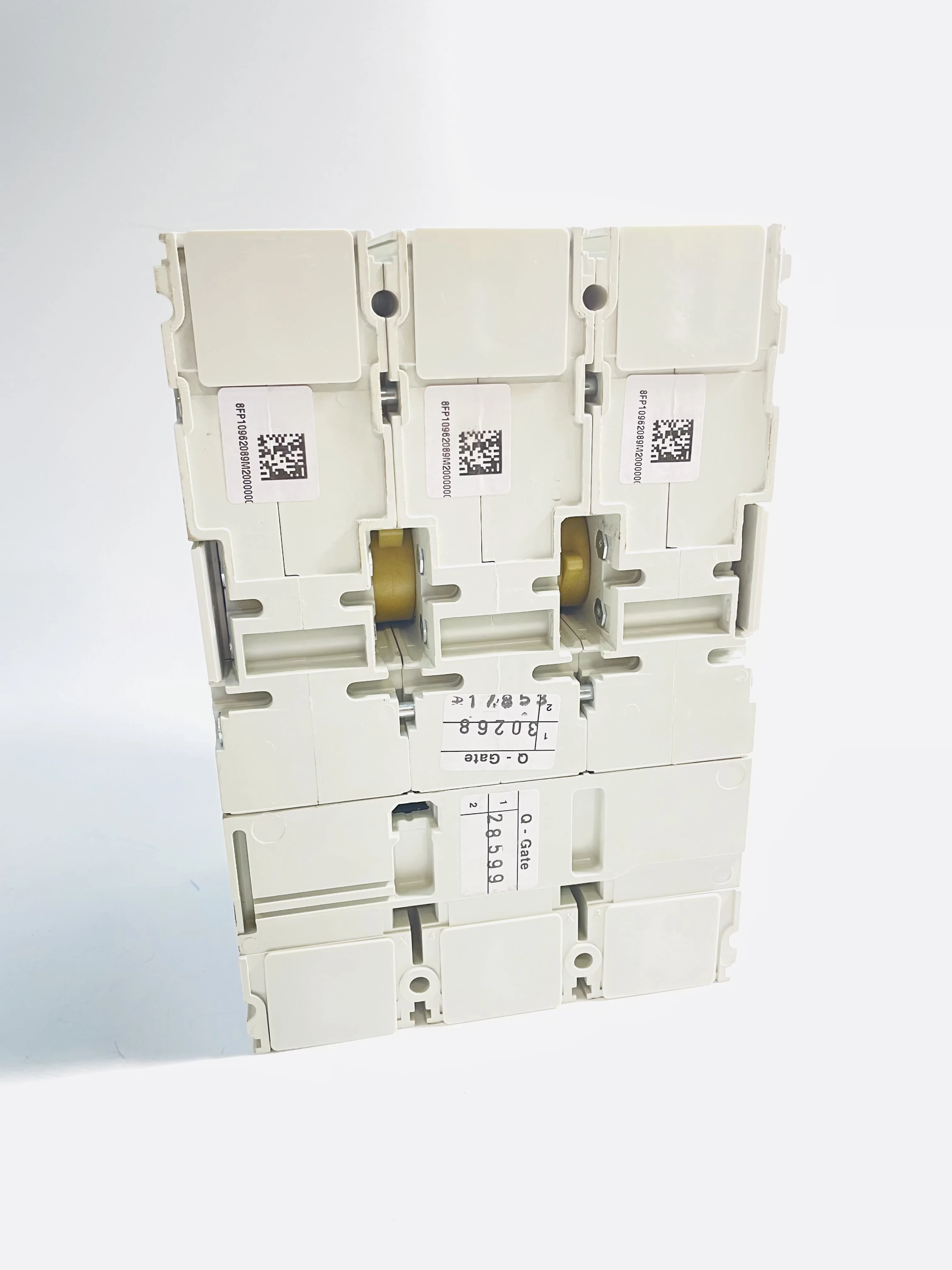 wlacznik-niskich-napiec-stycznik-sace-tmax-t5-v400-plac-daszynskiego-5-czestochowa-sj