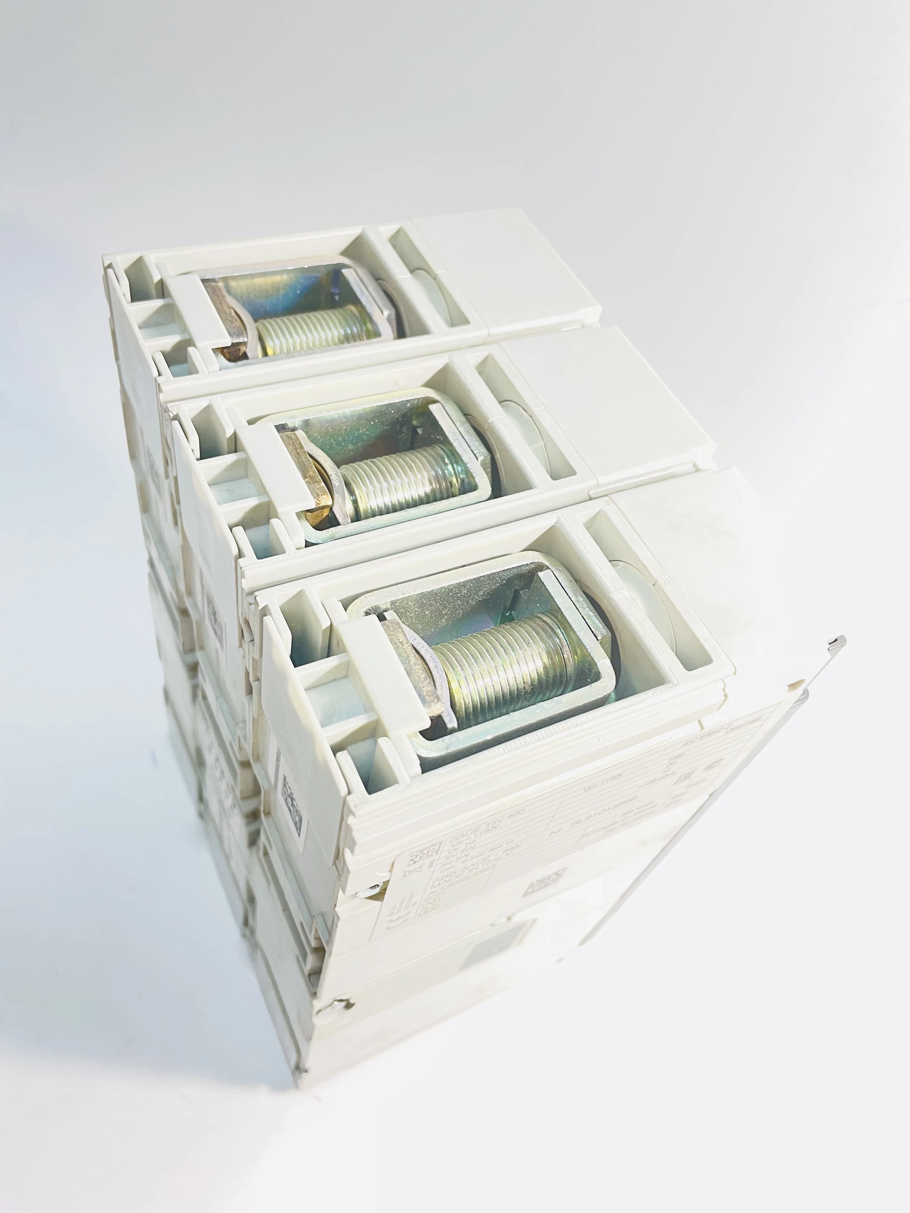 wlacznik-niskich-napiec-stycznik-sace-tmax-t5-v400-ean-gtin-3414970400765