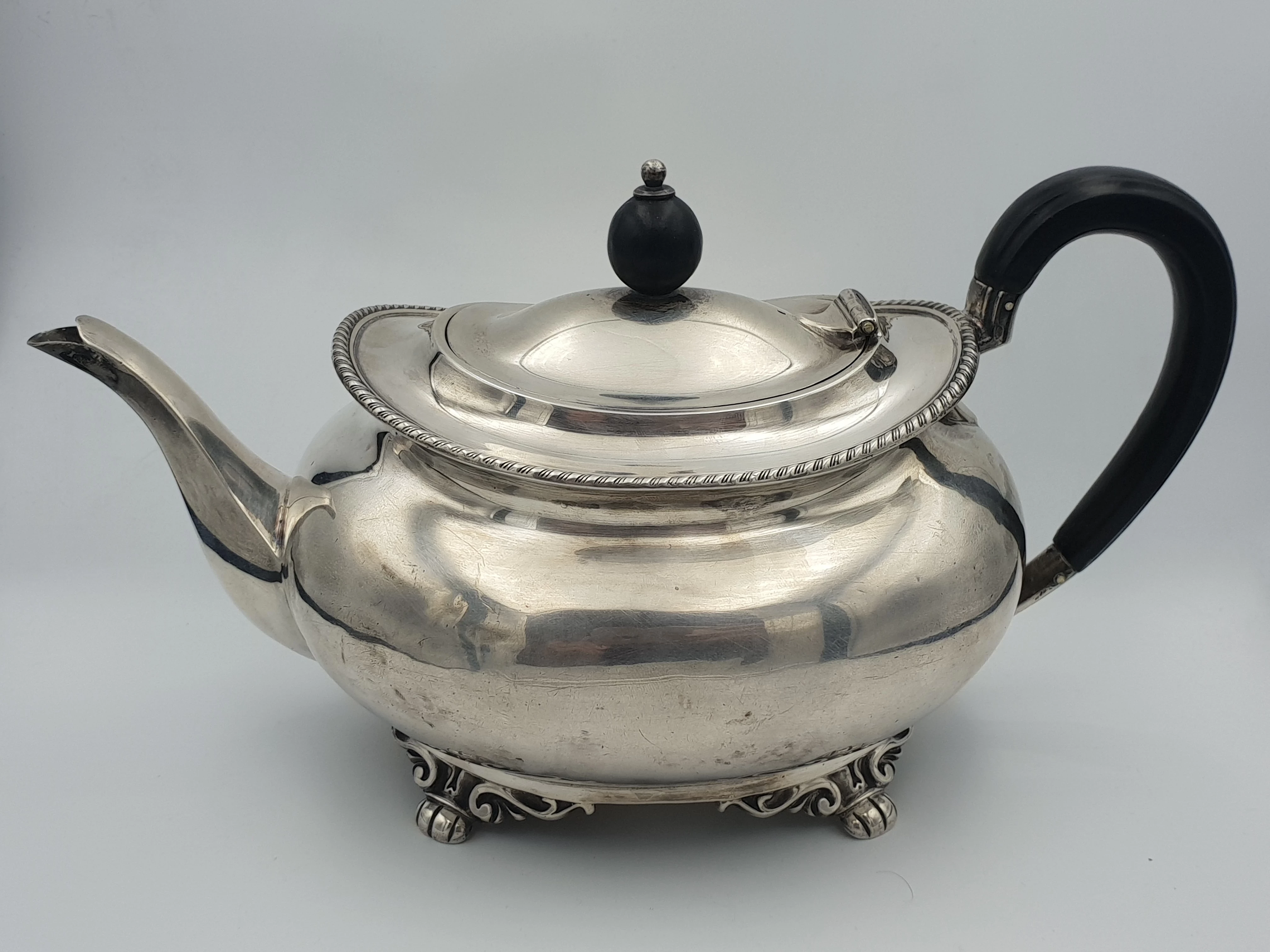 srebrny-dzbanek-sterling-925-606g-stan-nie-wymaga-renowacji