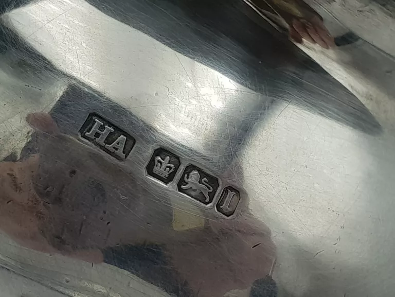 srebrny-dzbanek-sterling-925-606g-stan-nie-wymaga-renowacji