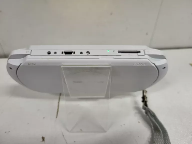 PSP SONY STREET E1004 WHITE