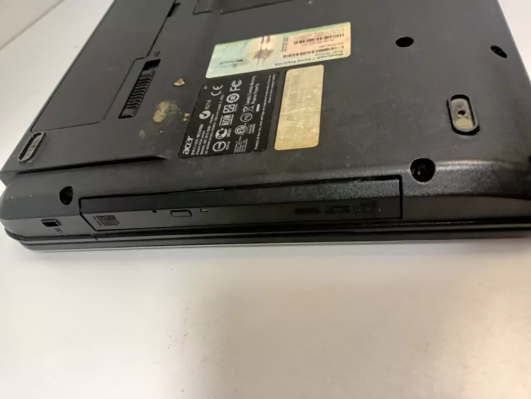 laptop-acer-n214-pojemnosc-dysku-250