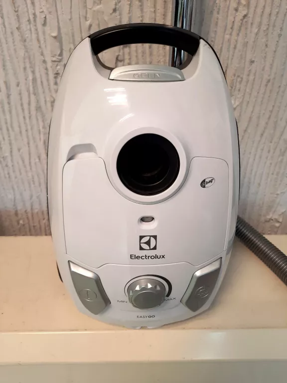 ODKURZACZ ELECTROLUX EASYGO EEG41IW