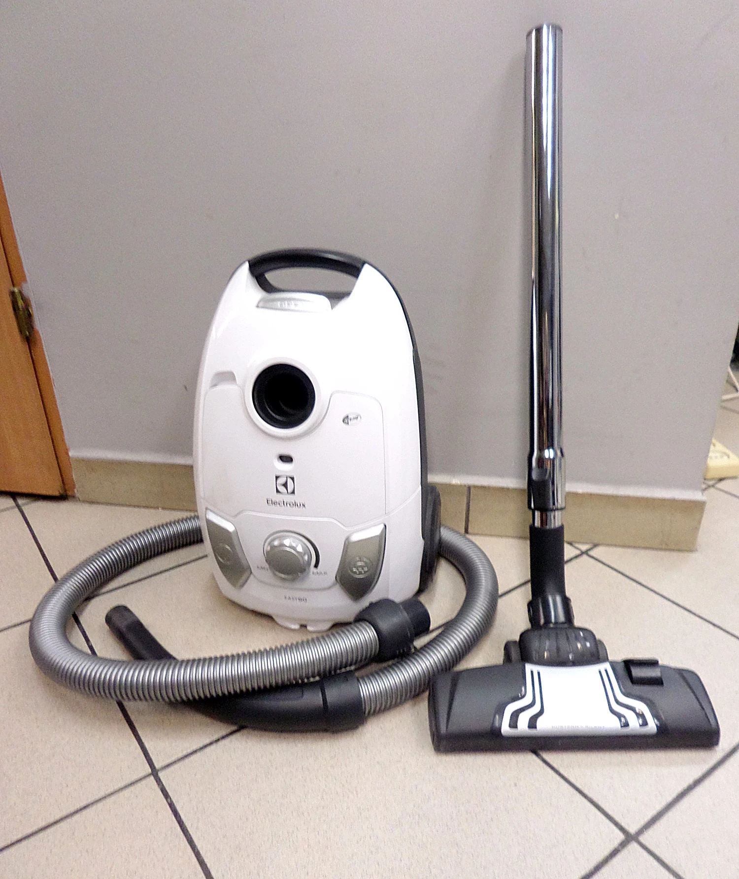 odkurzacz-electrolux-easygo-eeg41iw-pilsudskiego-8-konskie-unico