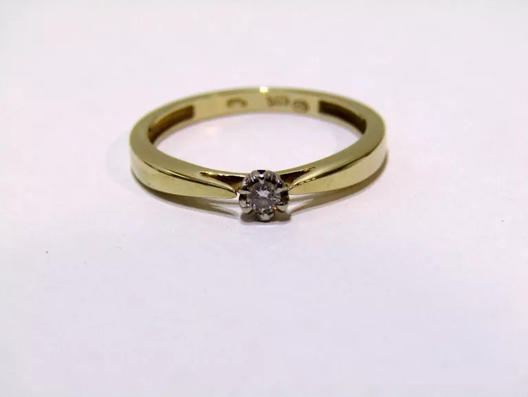 przepiekny-zloty-pierscionek-z-brylantem-585-r11-waga-233
