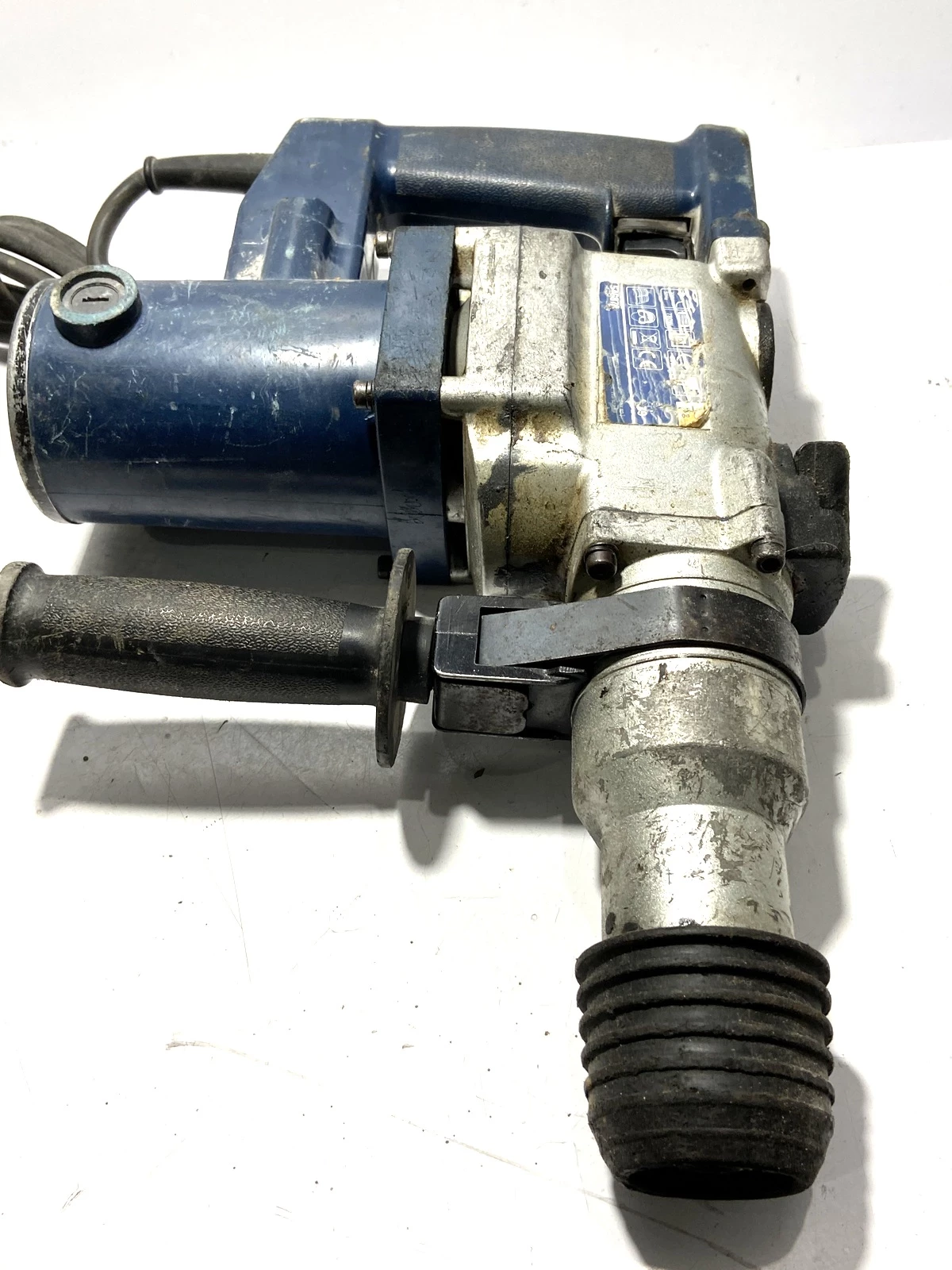 mlot-udarowy-pegasus-54g878-energia-udaru-1