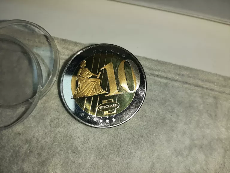 MEDAL KOLEKCJONERSKI PAPIEŻ JAN PAWEŁ II TRIAL 10