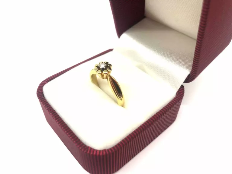 boski-pierscionek-zloty-z-brylantem-585-r15-kolor-dominujacy-zloty