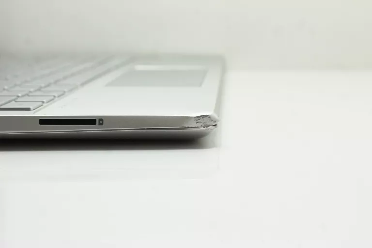 LAPTOP HP 14-CE3019NW