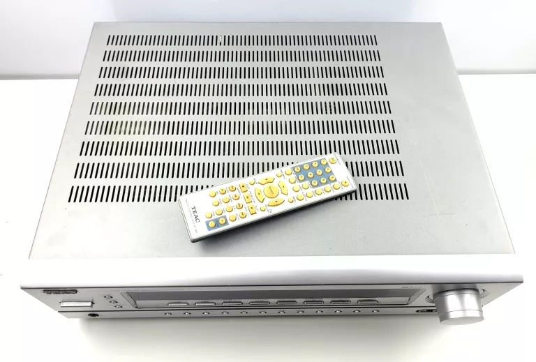 amplituner-teac-ag-d8850-pilot-liczba-kanalow-1