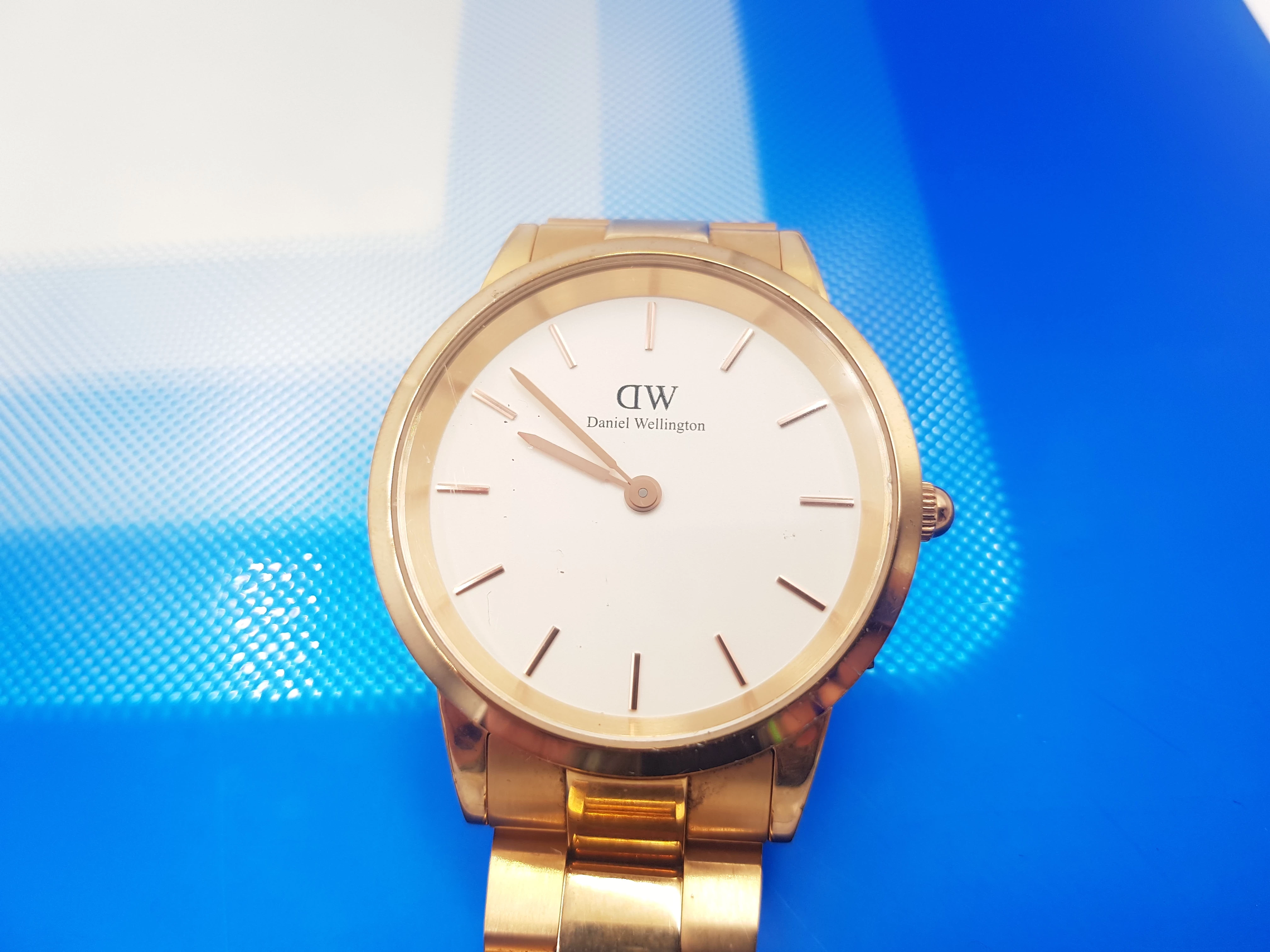 zegarek-daniel-wellington-m40mrw02-okazja-stan-uzywany
