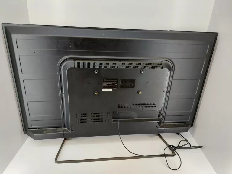 TELEWIZOR 40" KRUGER&MATZ KM0240 + PILOT