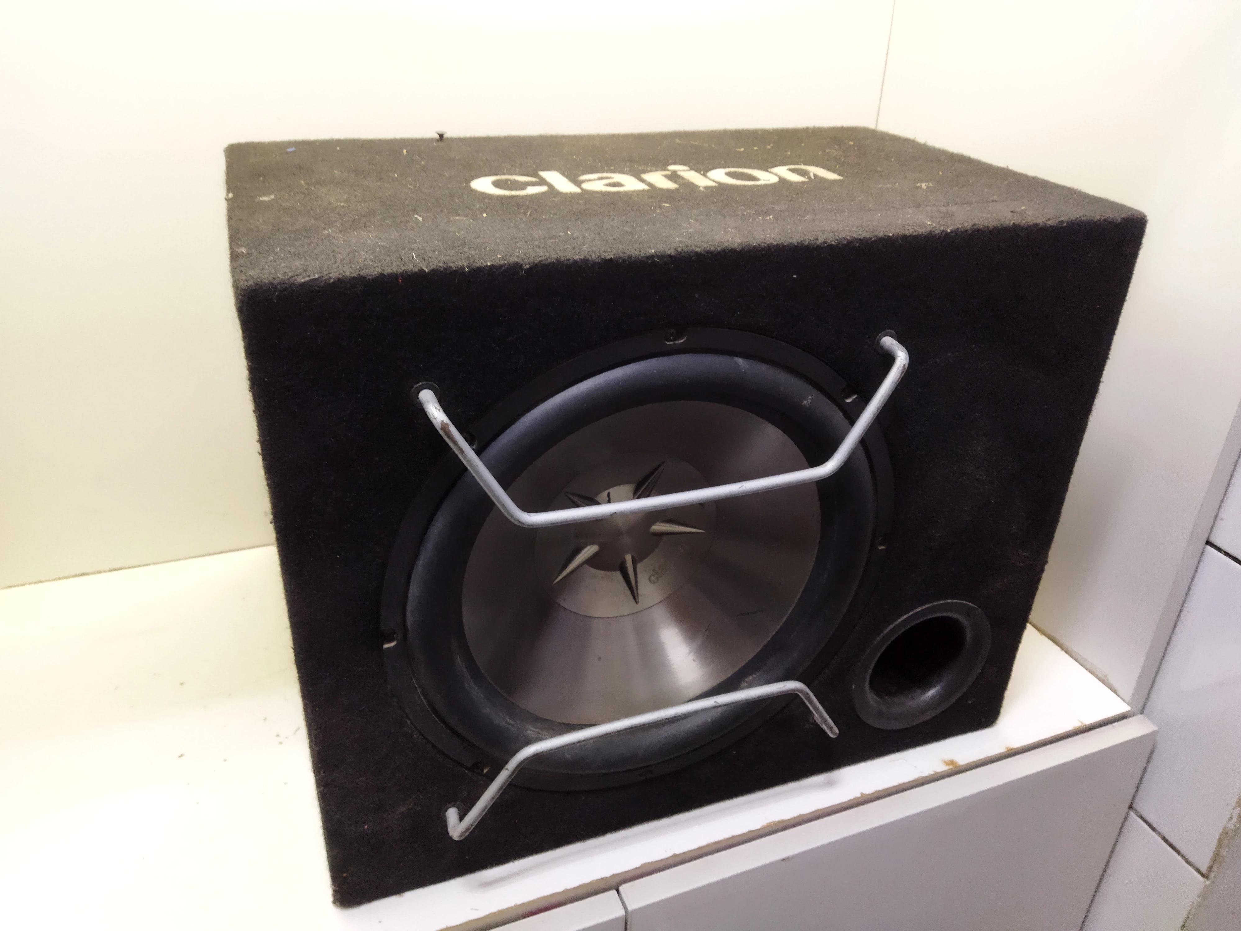 skrzynia-basowa-clarion-sw3013b-700w-plgrunwaldzki-154-gizycko