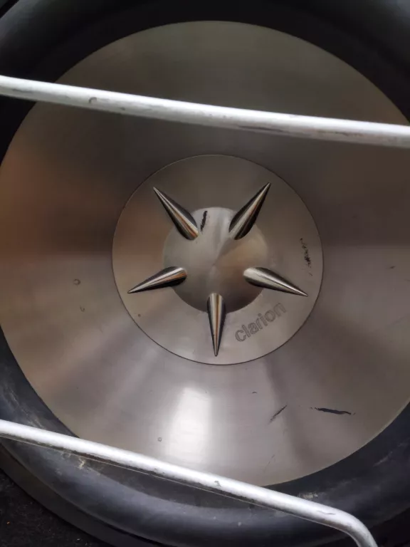 SKRZYNIA BASOWA CLARION SW3013B 700W