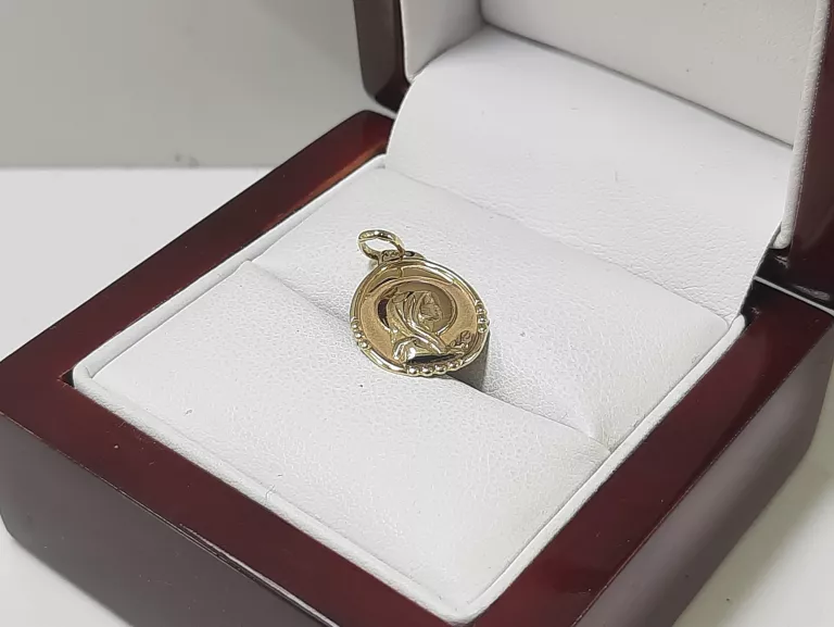 sliczna-zlota-religijna-zawieszka-333-06g-stan-11323-2