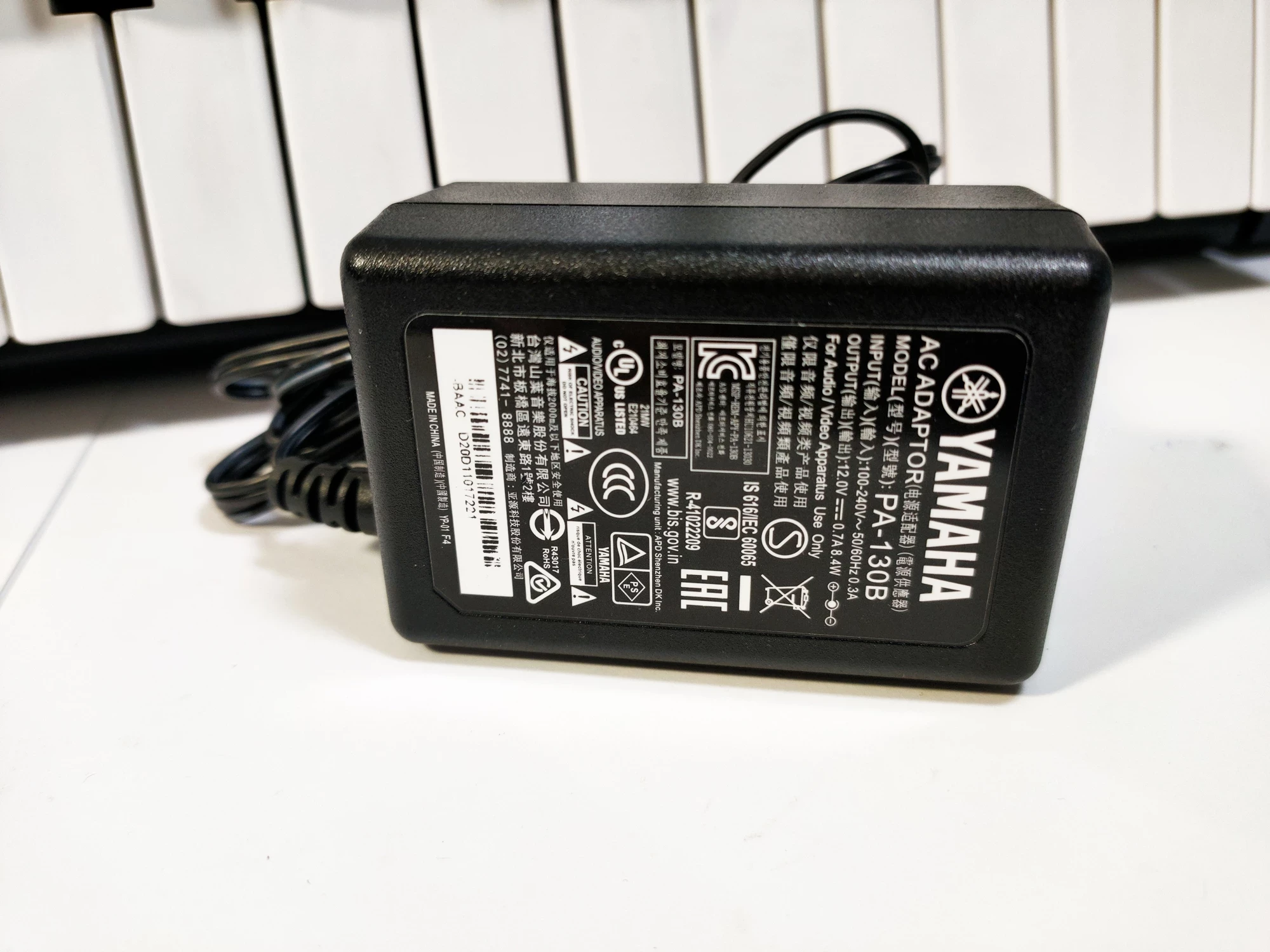 keyboard-yamaha-ypt-260-komplet-marka-yamaha