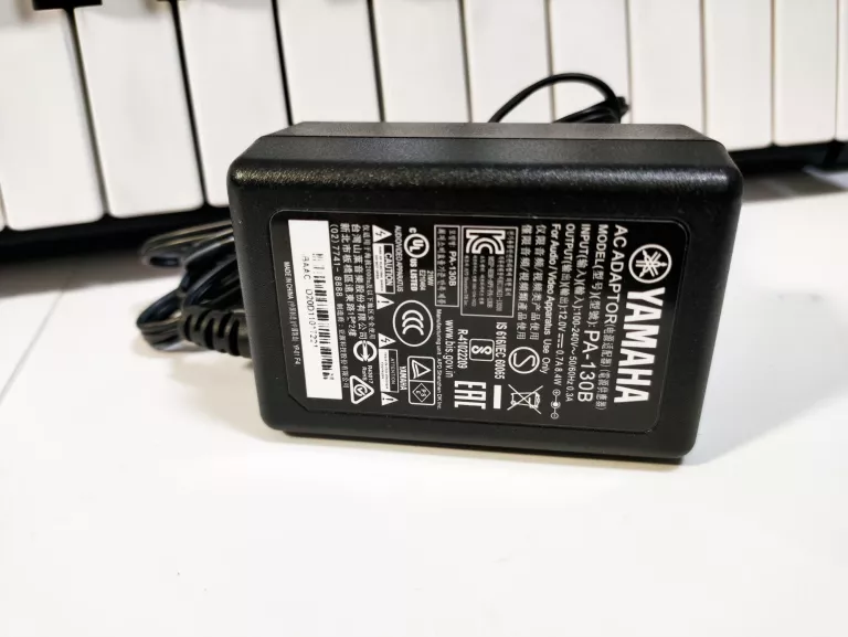 keyboard-yamaha-ypt-260-komplet-marka-yamaha