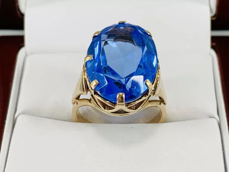 piekny-zloty-pierscionek-z-szafirem-854g-585-r16-marka-leksusgold