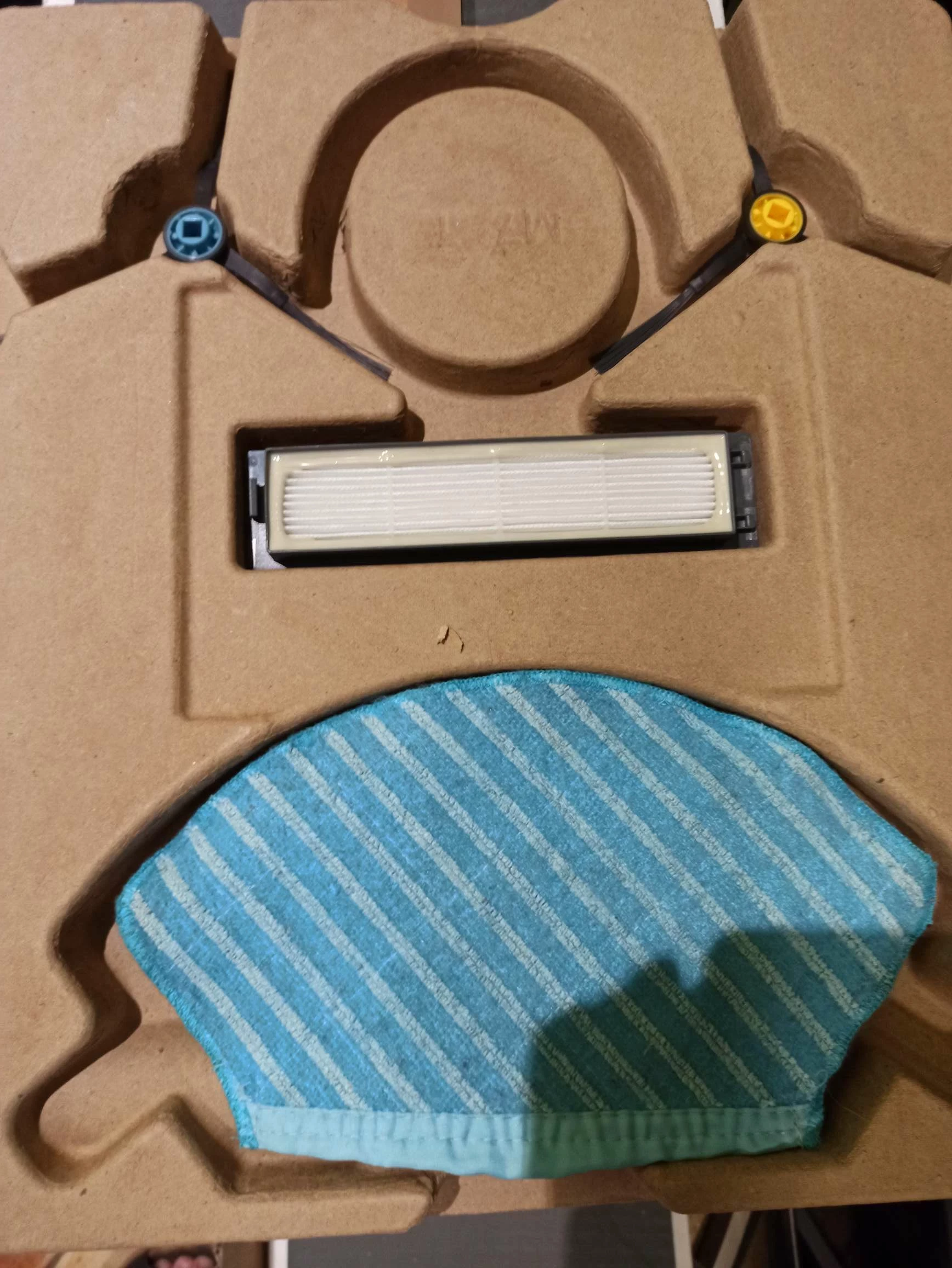 robot-sprzatajacy-midea-vacuum-cleaner-m7-pro-model-m7-pro