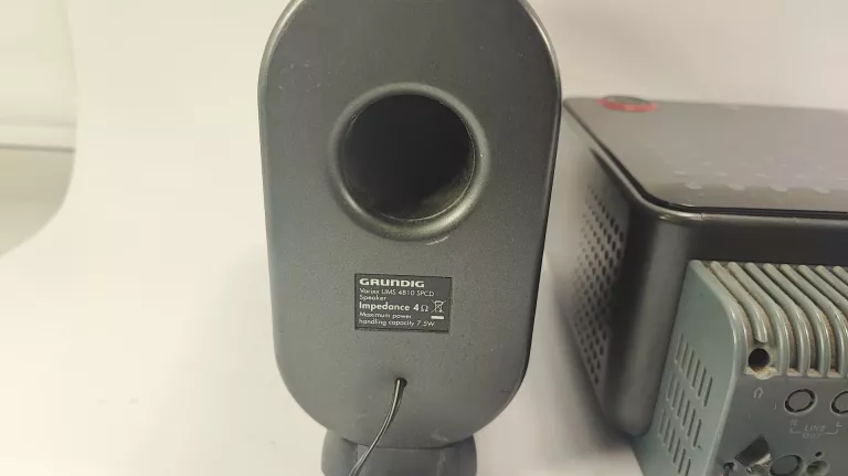 MINIWIEŻA GRUNDIG VARIXX UMS 4810 SPCD GŁOŚNIKI