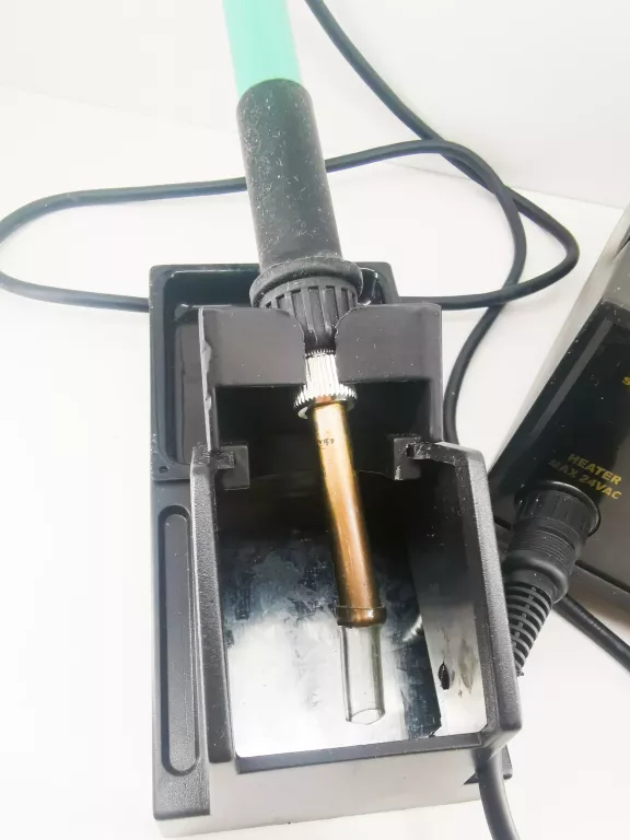 stacja-lutownicza-zhaoxin-936d-60w-zasilanie-sieciowe