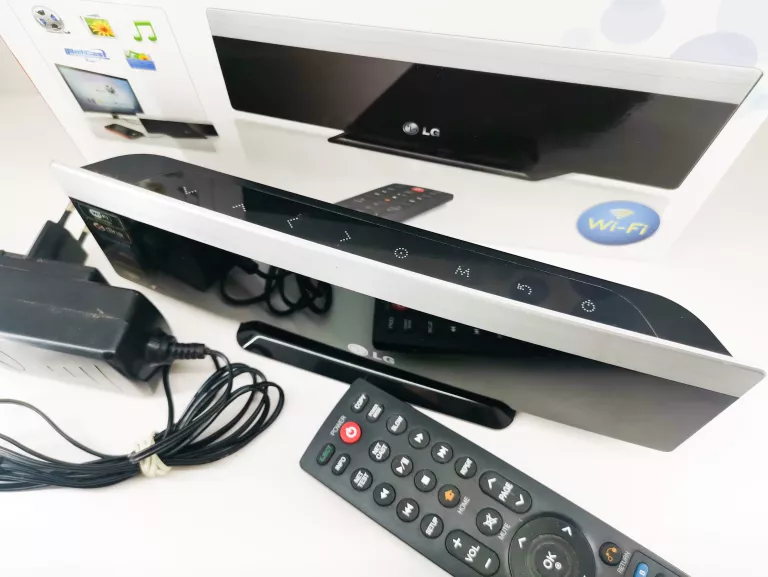 LG SIECIOWY ODTWARZACZ MULTIMEDIALNY DP1W