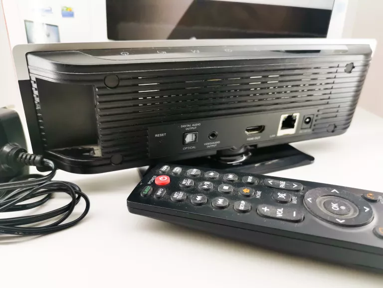 LG SIECIOWY ODTWARZACZ MULTIMEDIALNY DP1W
