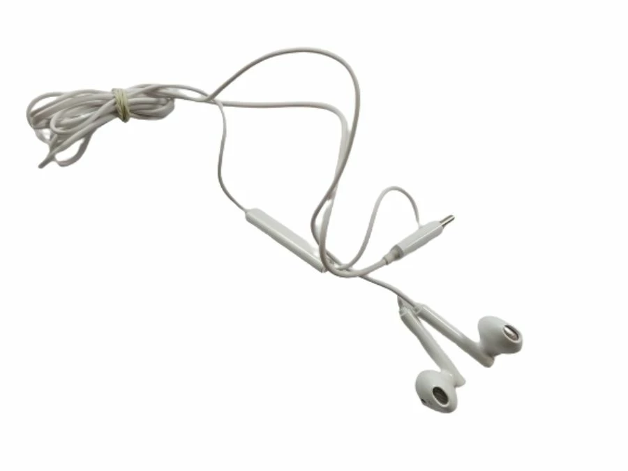 sluchawki-douszne-biale-usb-c-dabrowskiego-149-poznan-ska-x