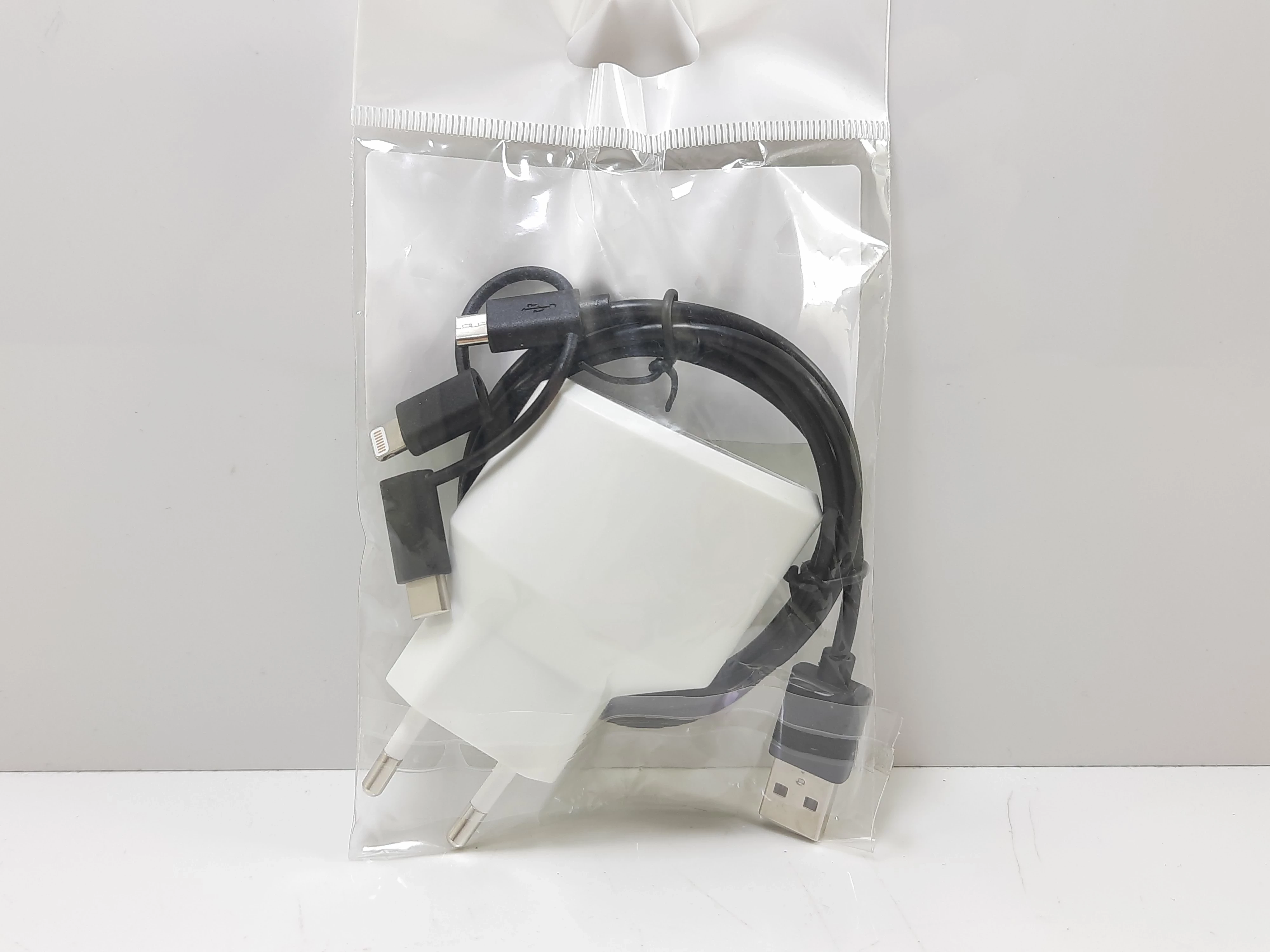 22ladowarka-kabel-3w1-xqisit-od-loombard-stan-11323-2