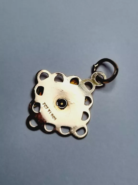 zlota-zawieszka-095g-ean-gtin-5901050619493