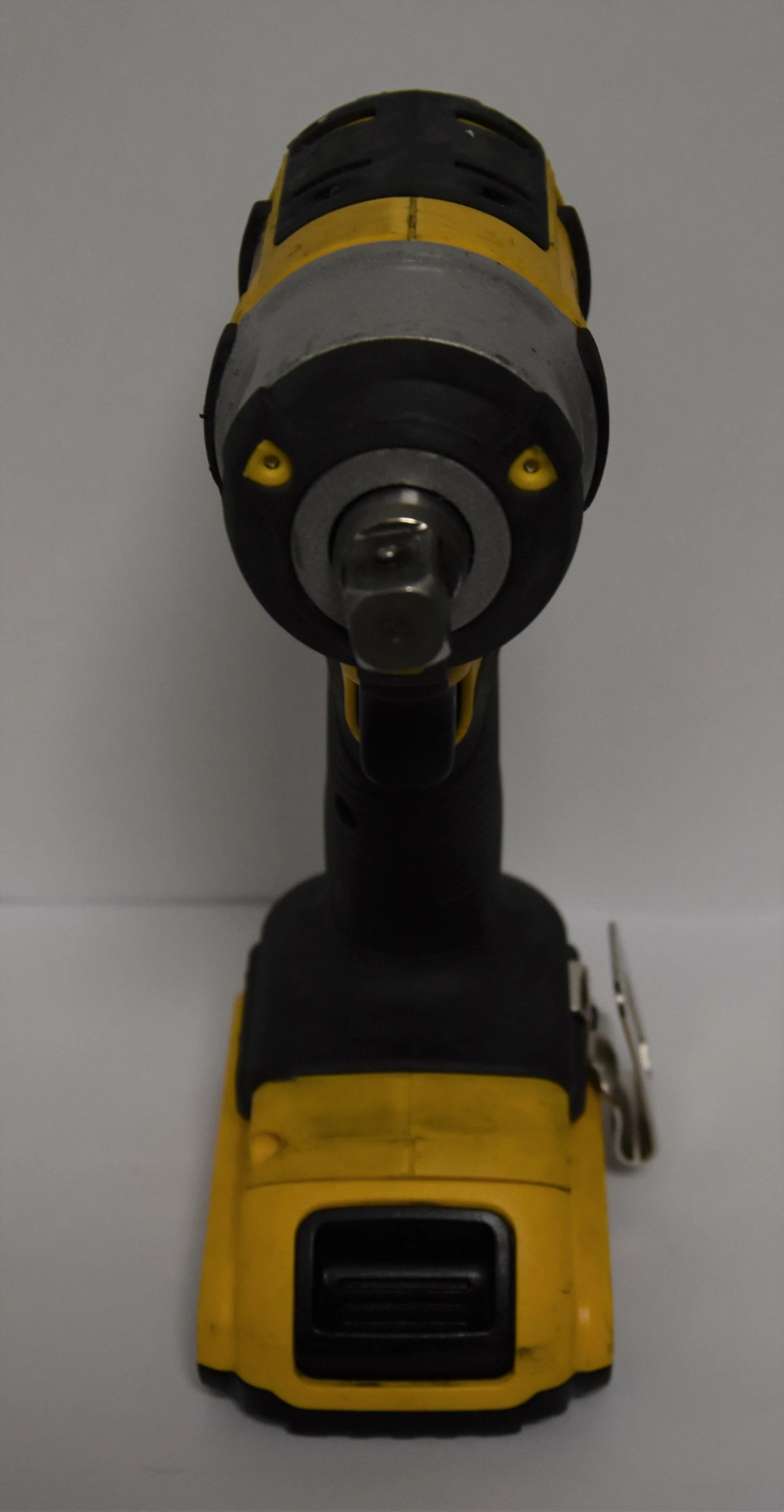 dewalt-dcf880-klucz-udarowy-zakretak-18v-dcb183-ean-gtin-5035048390634