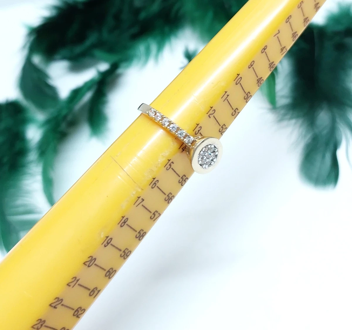 cudowny-zloty-pierscionek-585-cyrkonie-r14-waga-050