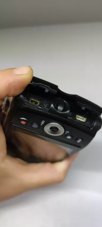 aparat-olympus-vh-510-full-hd-nie-laduje-bateria-stabilizacja-optyczna-obiektywu