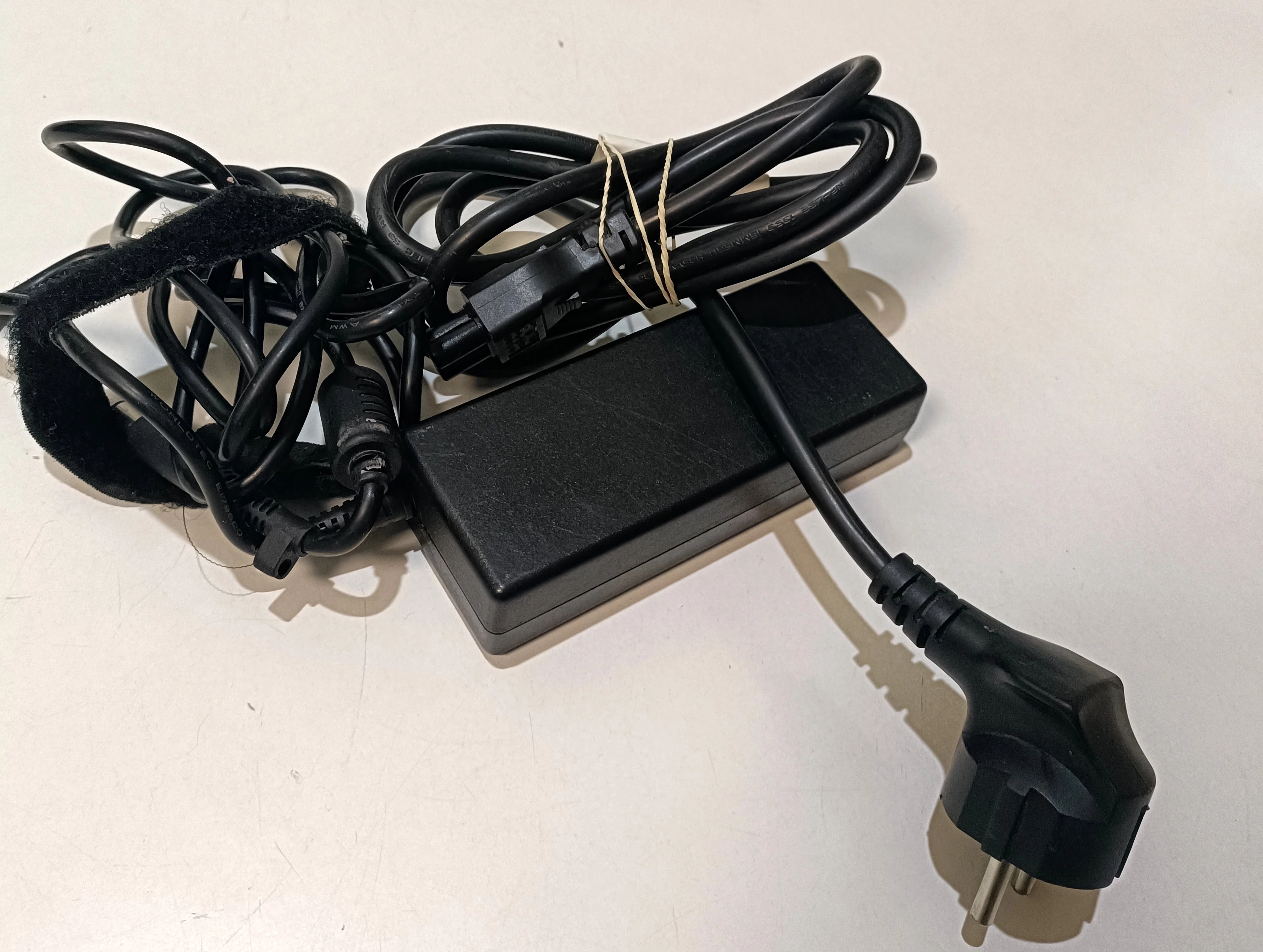 laptop-hp-compaq-presario-cq61-przekatna-ekranu-156