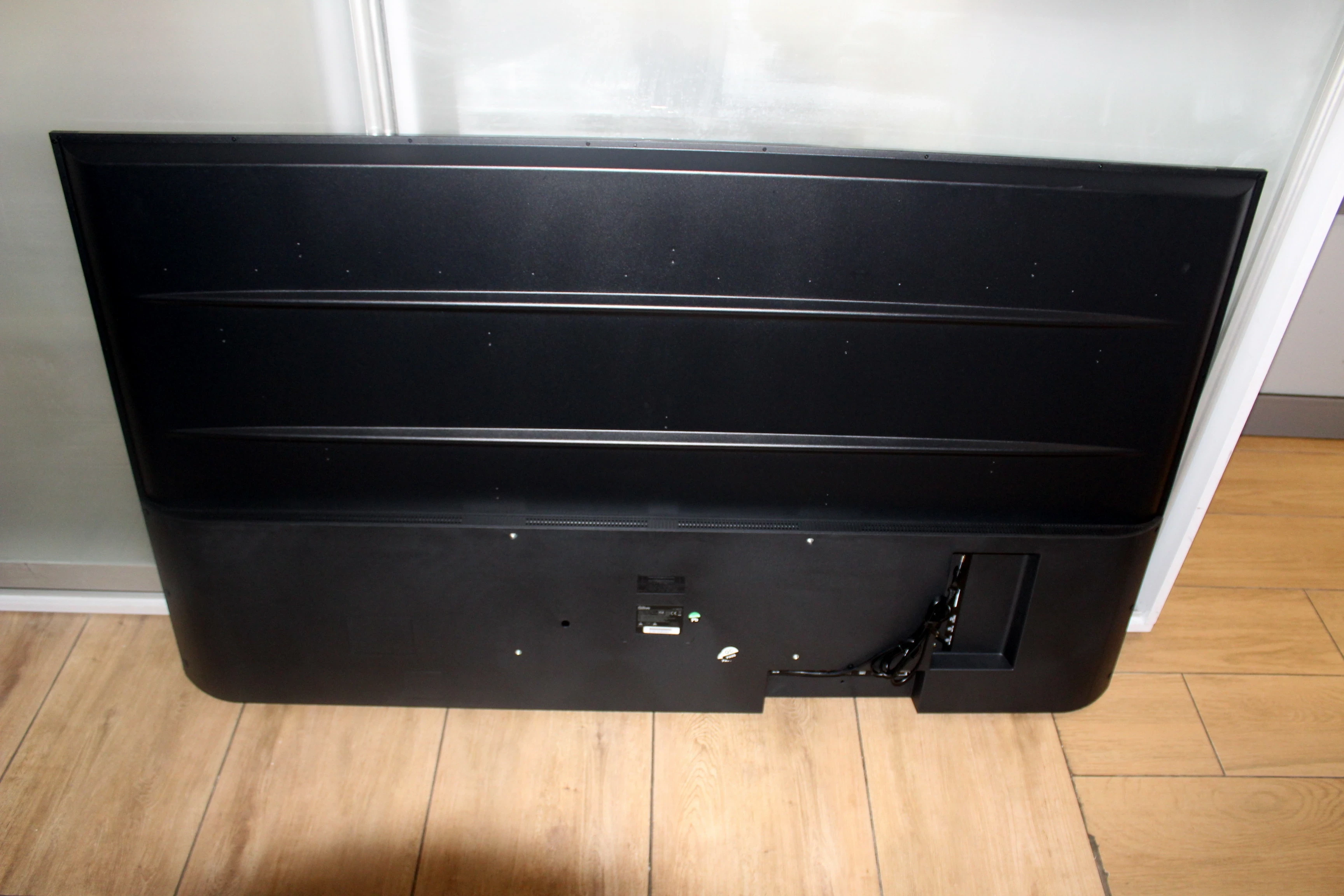 telewizor-qilive-q65ua211b-4k-uhd-kod-producenta-le-65e1usag86-600-094-072