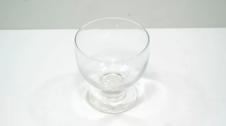 super-pucharek-do-lodow-stan-nie-wymaga-renowacji