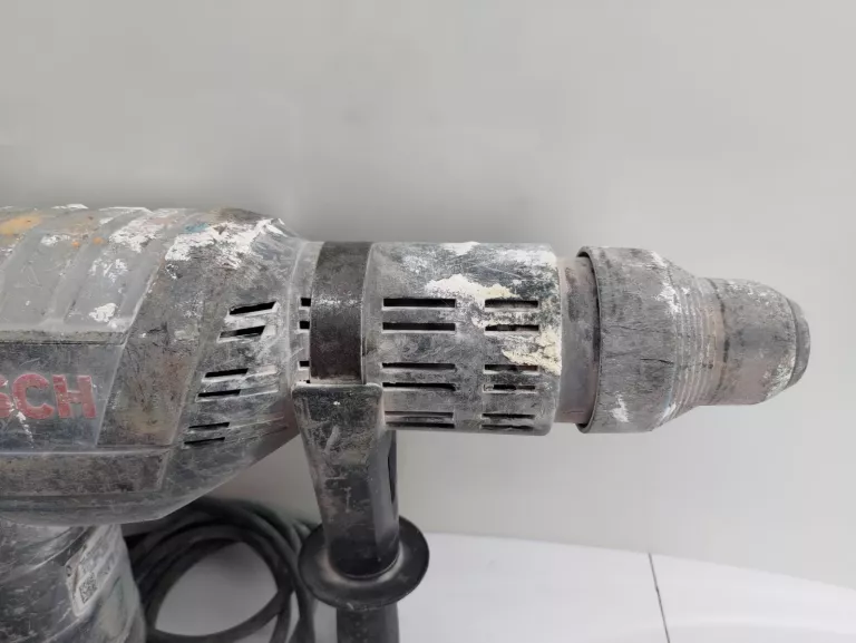 MŁOT UDAROWO-OBROTOWY BOSCH GBH 8-45 DV SDS-MAX