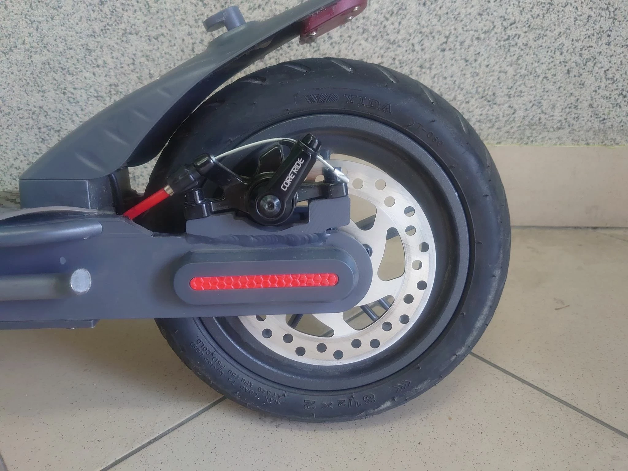 hulajnoga-elektryczna-ducati-pro-1-evo-jak-nowa-stan-uzywany