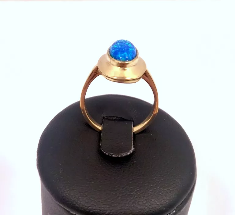 pierscionek-z-niebieskim-kamieniem-585-498g-r19-stan-11323-238058