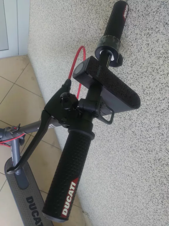 hulajnoga-elektryczna-ducati-pro-1-evo-jak-nowa-predkosc-maksymalna-25