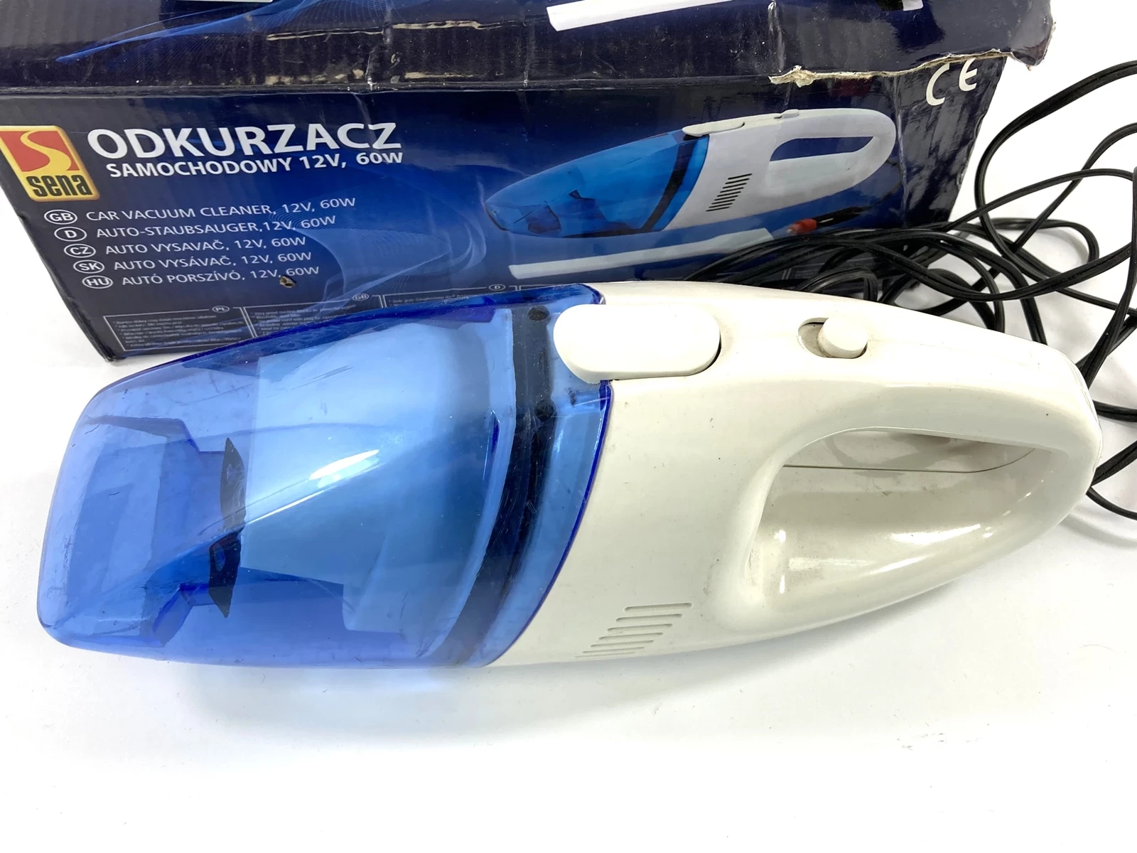 odkurzacz-samochodowy-sena-zasilanie-gniazdo-zapalniczki-samochodowej